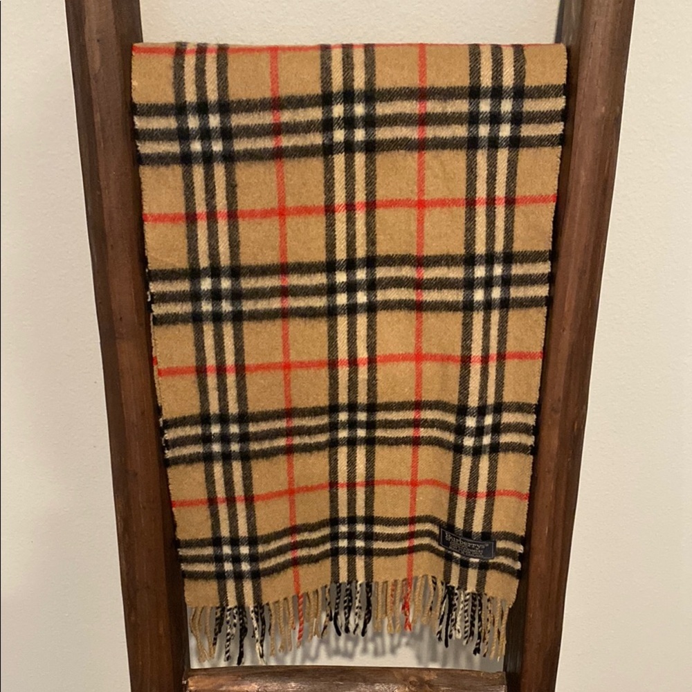 BURBERRYS Tan Plaid Scarf 100% Cashmere (EUC AUTHENTIC VINTAGE) - Picture 3 of 11